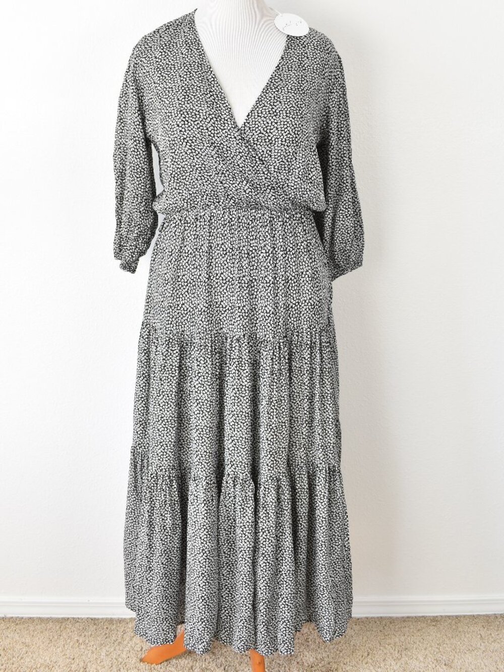 Petal & Pup Hadyn Black and White Faux Wrap Maxi Dress NEW - 10 - Picture 5 of 10